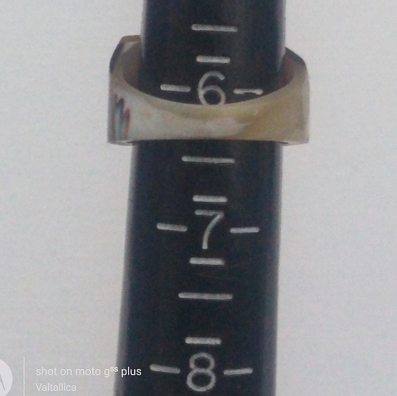 VINTAGE Gold Leaf Accented Carved Color Block Ring - Picture 4 of 8